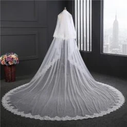 Two-Tier Wedding Veil UK Lace Edge Tulle Cathedral Veils Appliques TS9001
