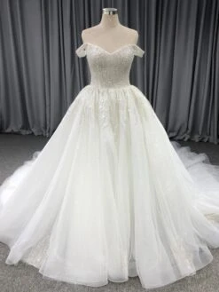 Ball-Gown/Princess Off The Shoulder Court Train Lace Tulle Wedding Dress Sequins