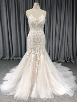 Mermaid Spaghetti Straps Court Train Wedding Dresses With Lace
