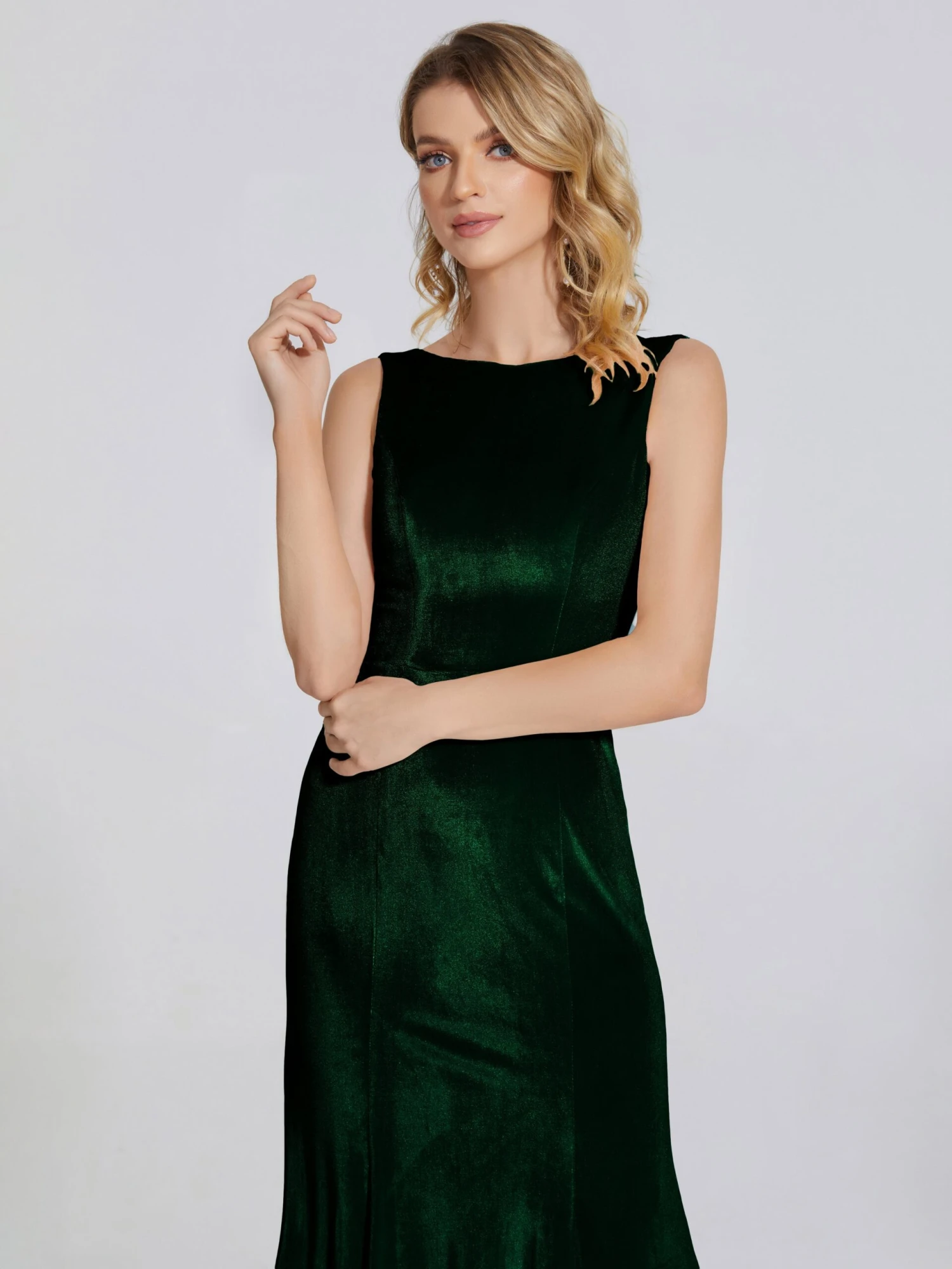 Rebecca Vintage Scoop Neck Velvet Bridesmaid Dresses - Image 4