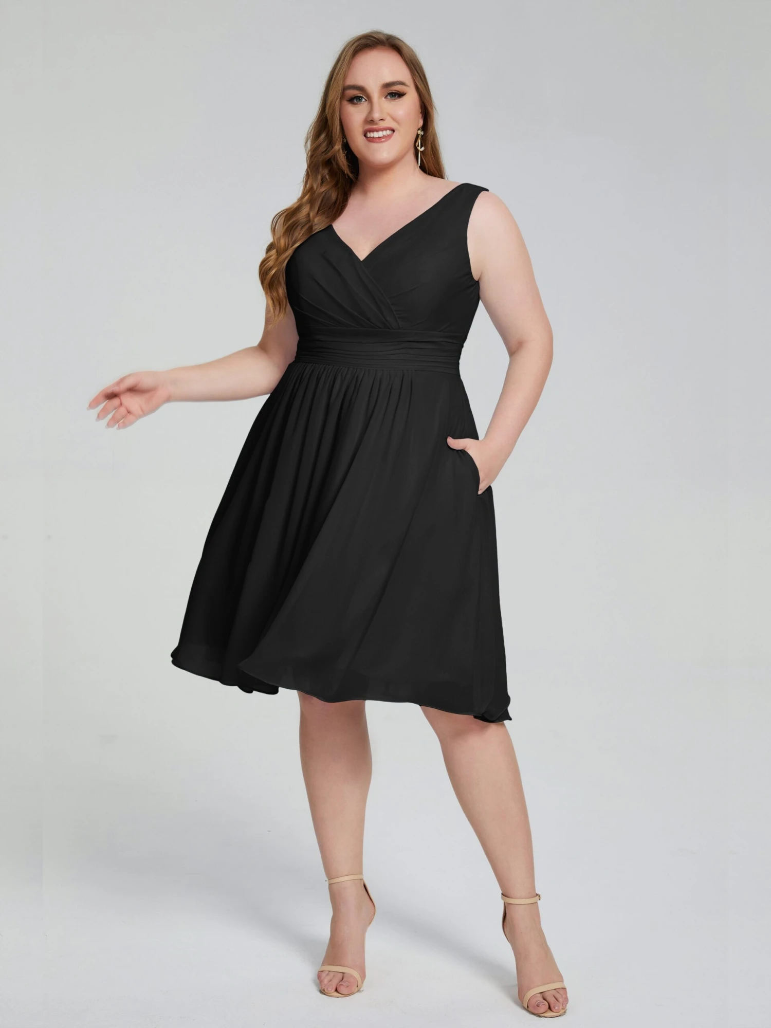 Callie Elegant Plus Size V-neck Chiffon Bridesmaid Dresses - Image 9