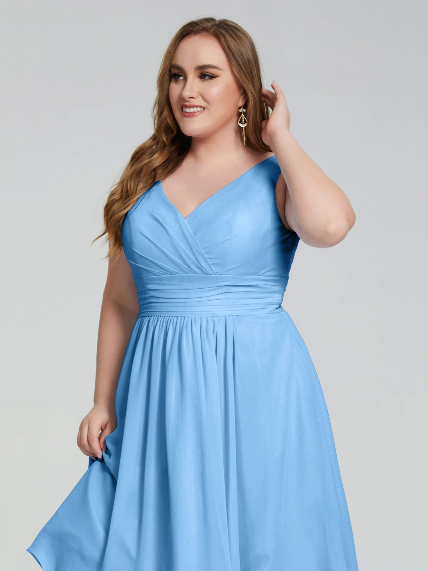 Callie Elegant Plus Size V-neck Chiffon Bridesmaid Dresses - Image 13
