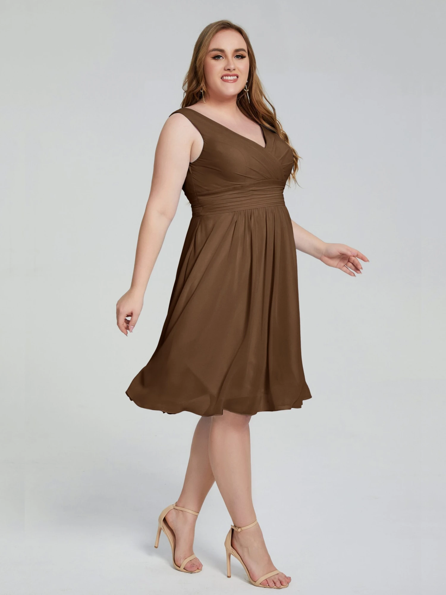 Callie Elegant Plus Size V-neck Chiffon Bridesmaid Dresses - Image 19