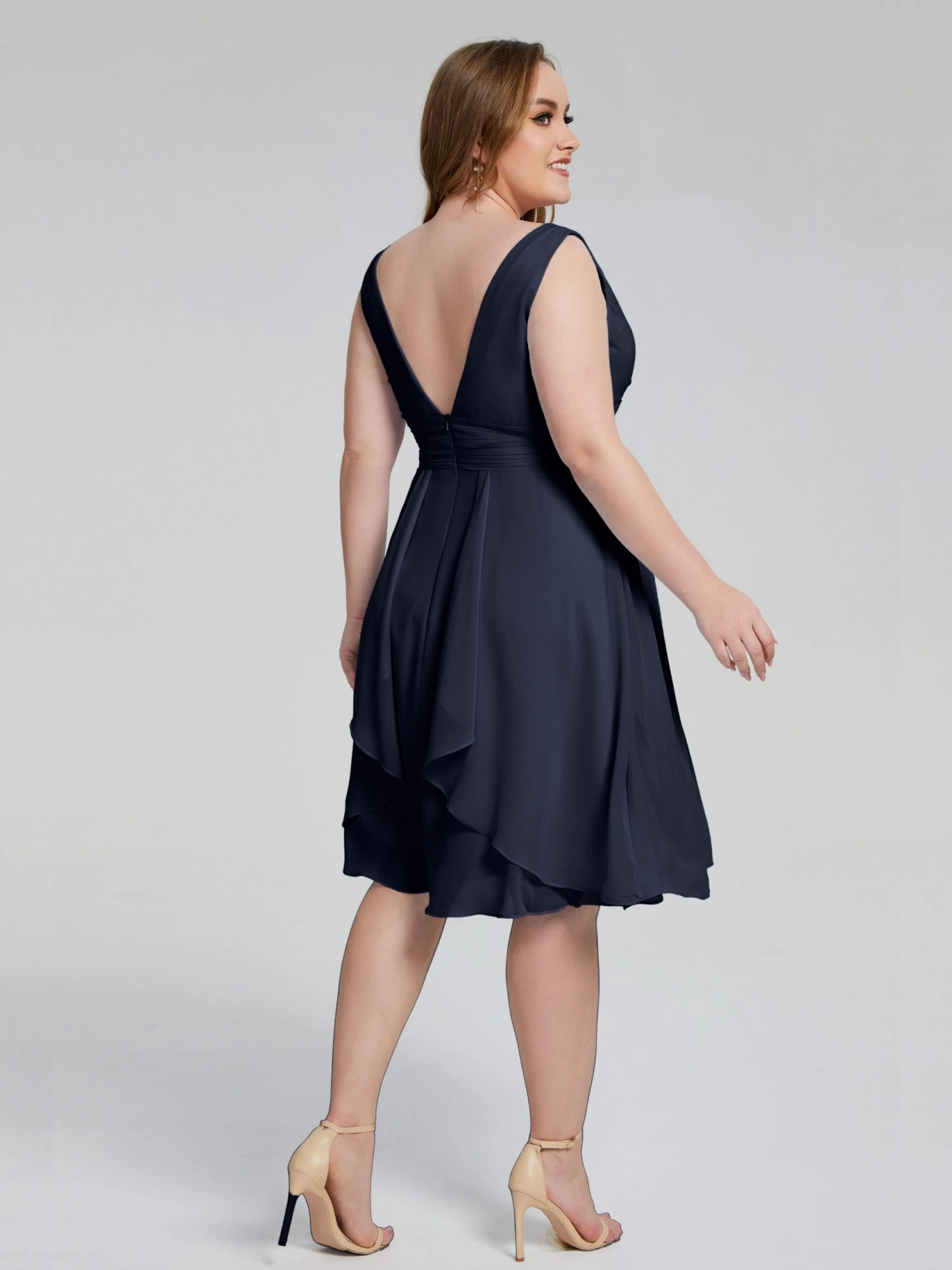 Callie Elegant Plus Size V-neck Chiffon Bridesmaid Dresses - Image 2