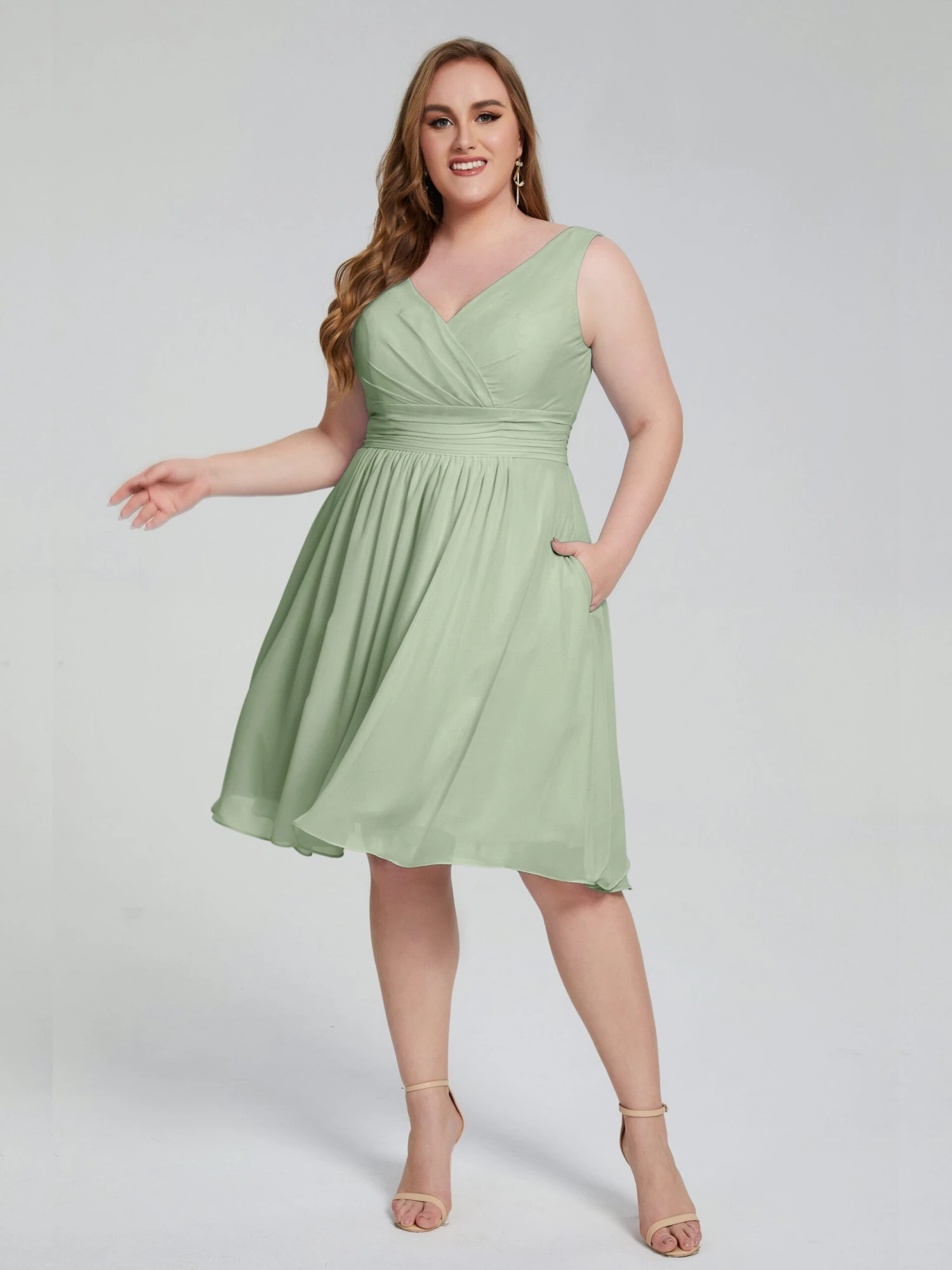 Callie Elegant Plus Size V-neck Chiffon Bridesmaid Dresses - Image 3