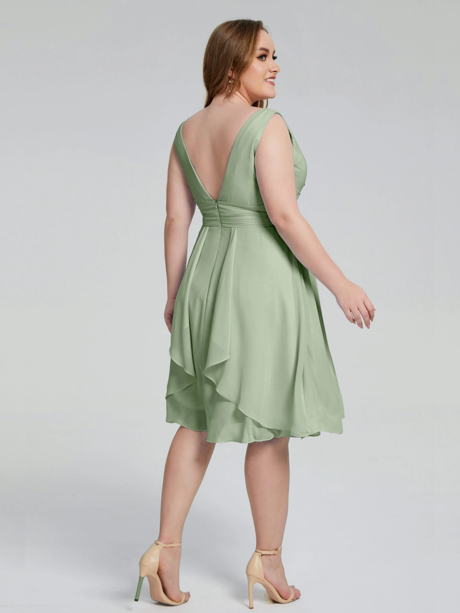 Callie Elegant Plus Size V-neck Chiffon Bridesmaid Dresses - Image 4